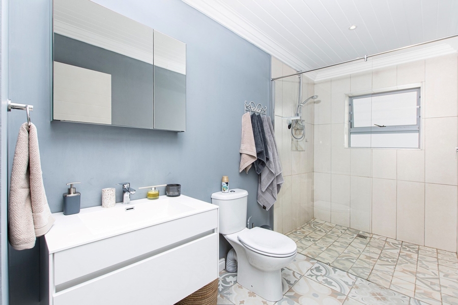 To Let 1 Bedroom Property for Rent in Dana Bay Western Cape
